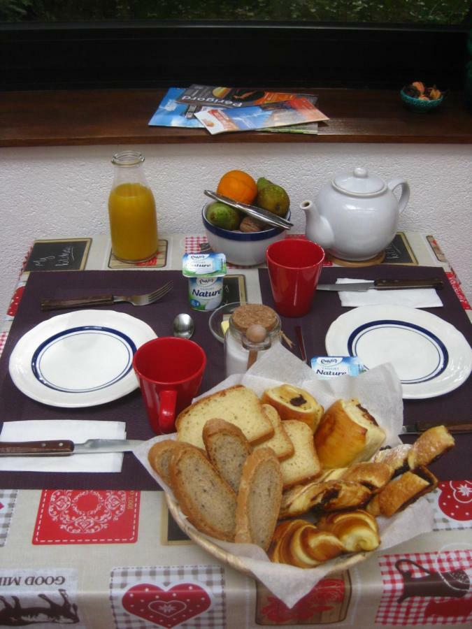 Chambres D'Hotes Le Casse Noix ซาร์ลา-ลา-กาเนดา ภายนอก รูปภาพ